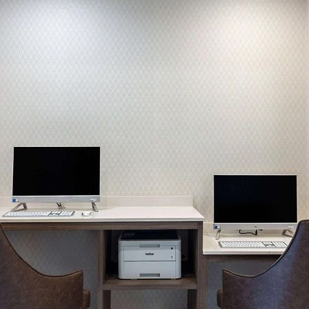 La Quinta Inn & Suites By Wyndham Сентралия Екстериор снимка